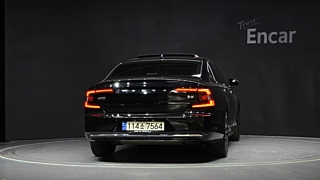 VOLVO S90 2021