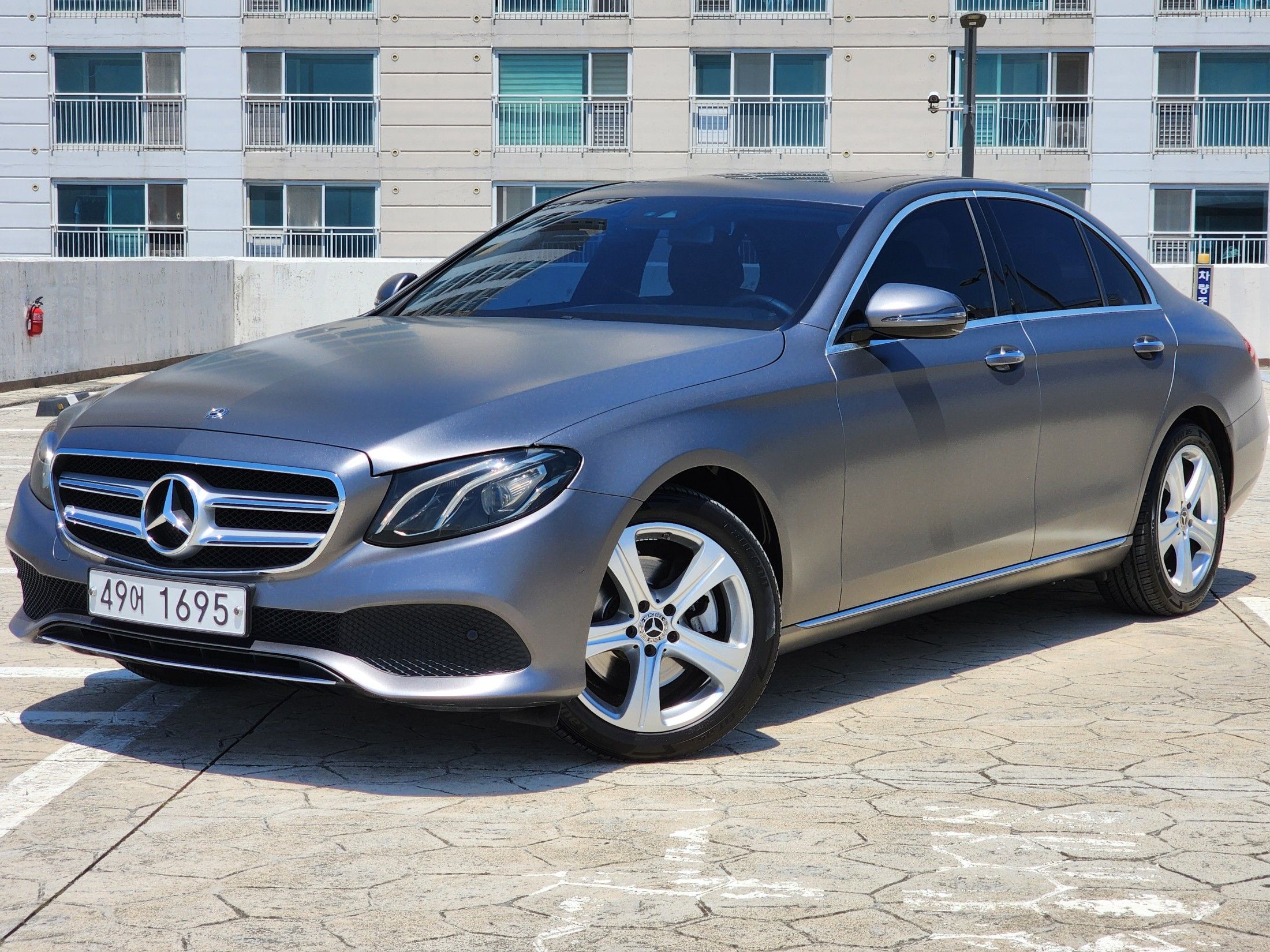 MERCEDES BENZ E-CLASS W213 2018