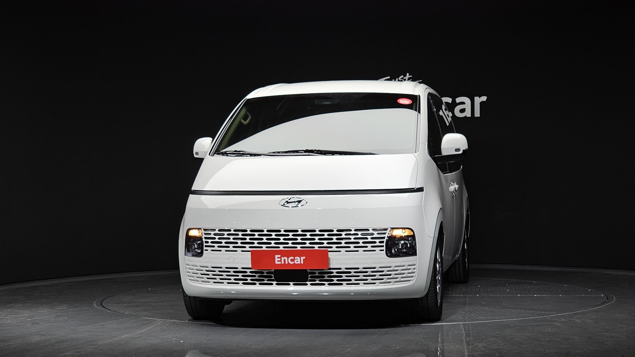 HYUNDAI STARIA 2023