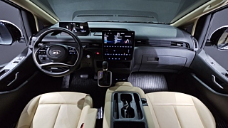 HYUNDAI STARIA 2023
