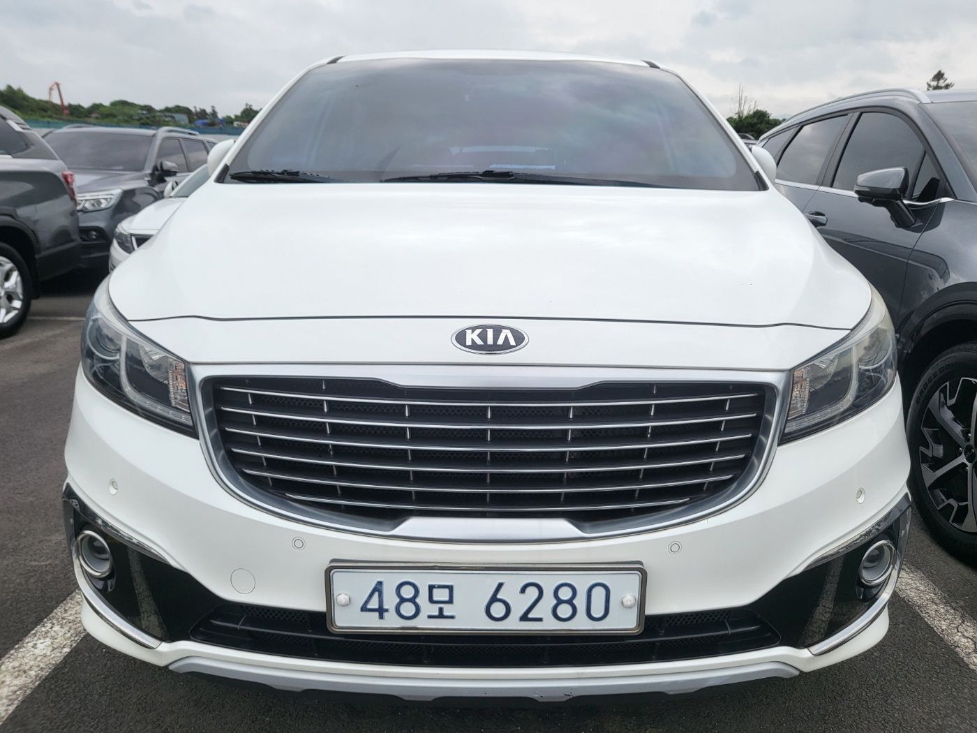 KIA CARNIVAL