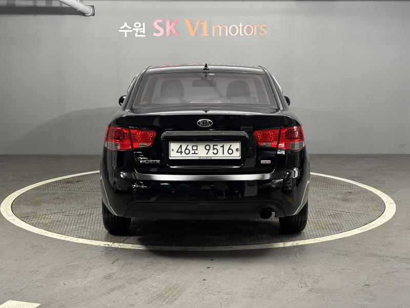 KIA PORTE 2011