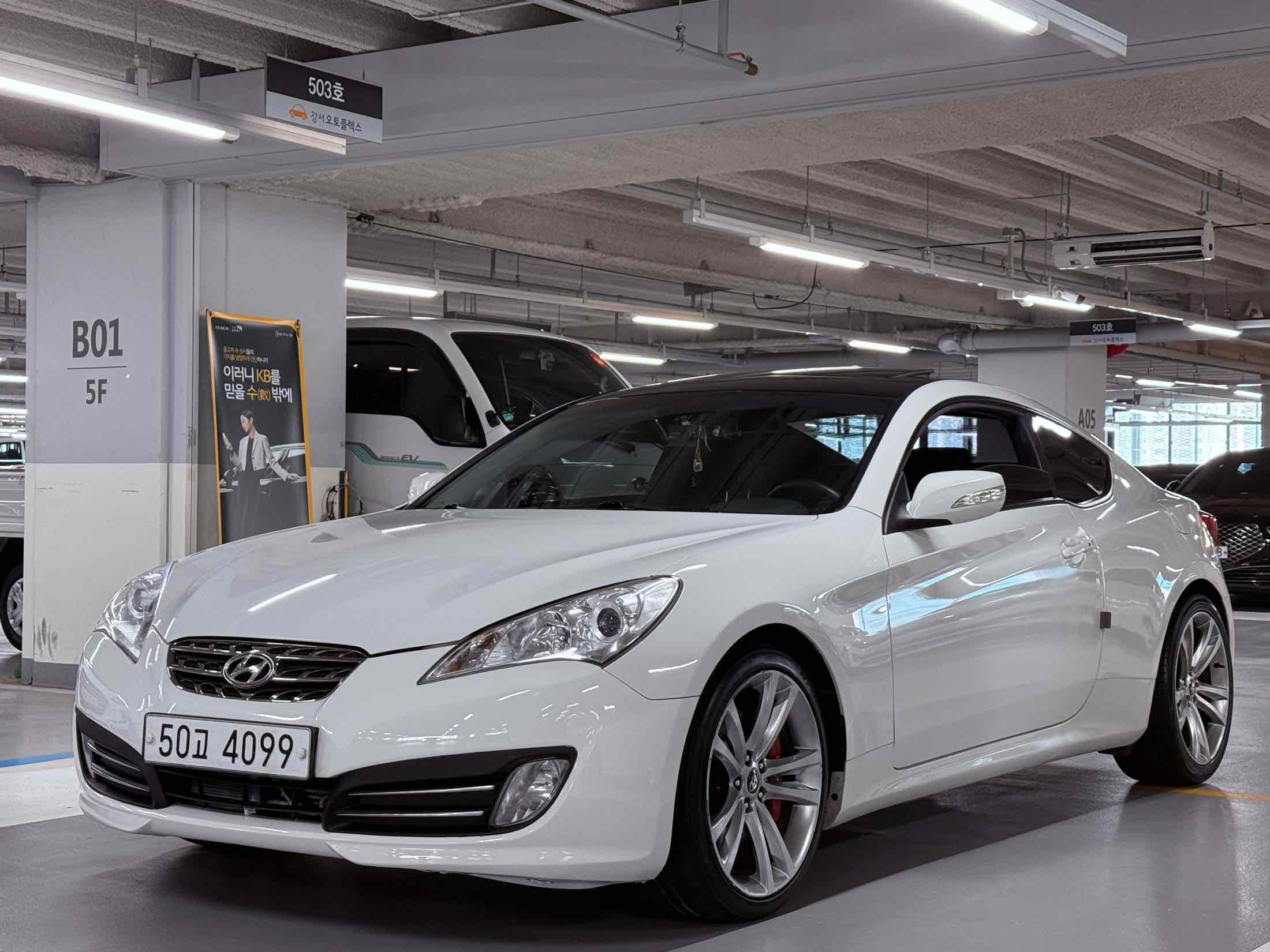 HYUNDAI GENESIS COUPE