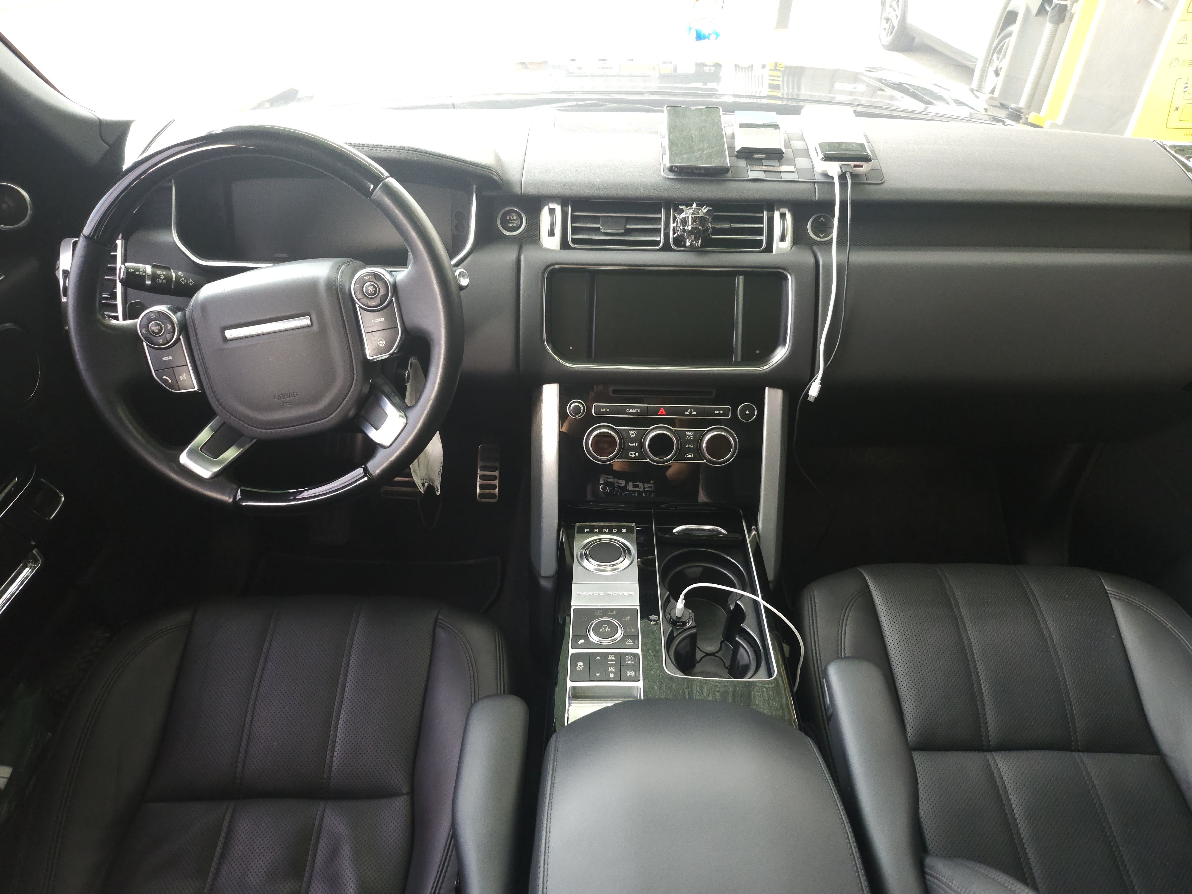 LAND ROVER RANGE ROVER