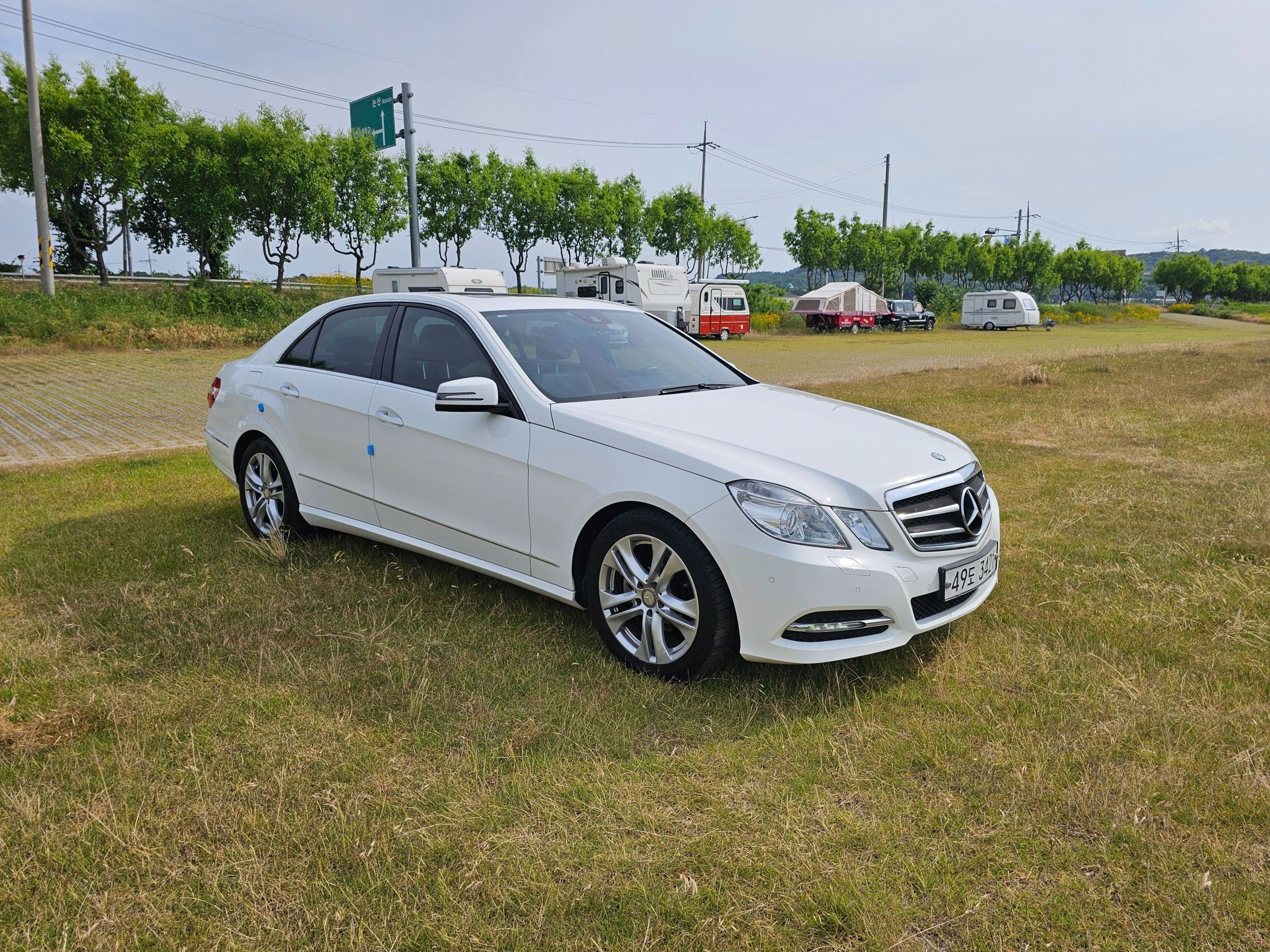 MERCEDES BENZ E-CLASS W212