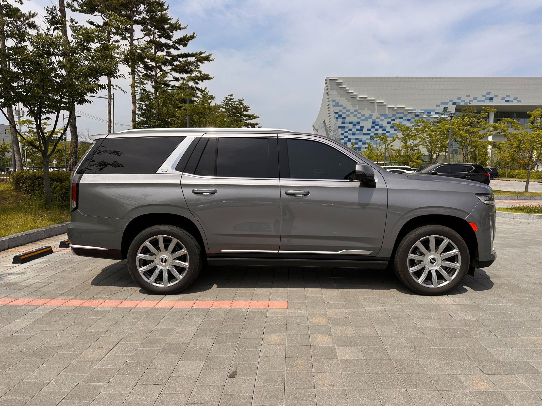 CADILLAC ESCALADE
