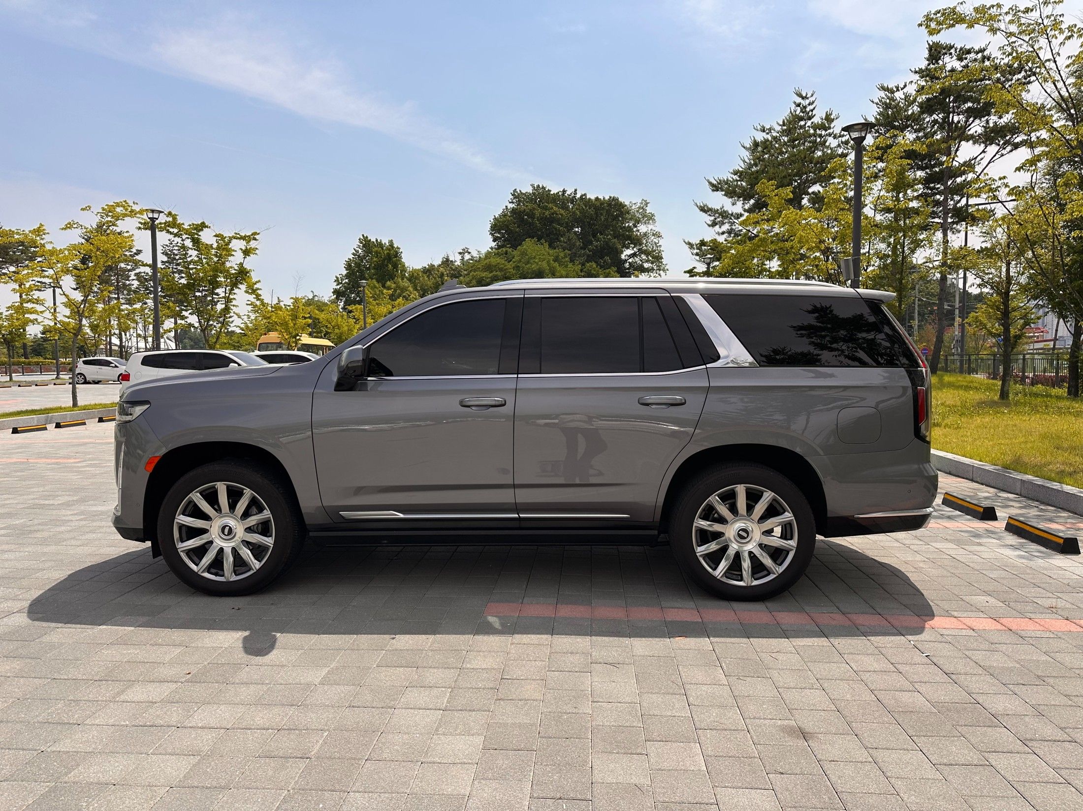 CADILLAC ESCALADE
