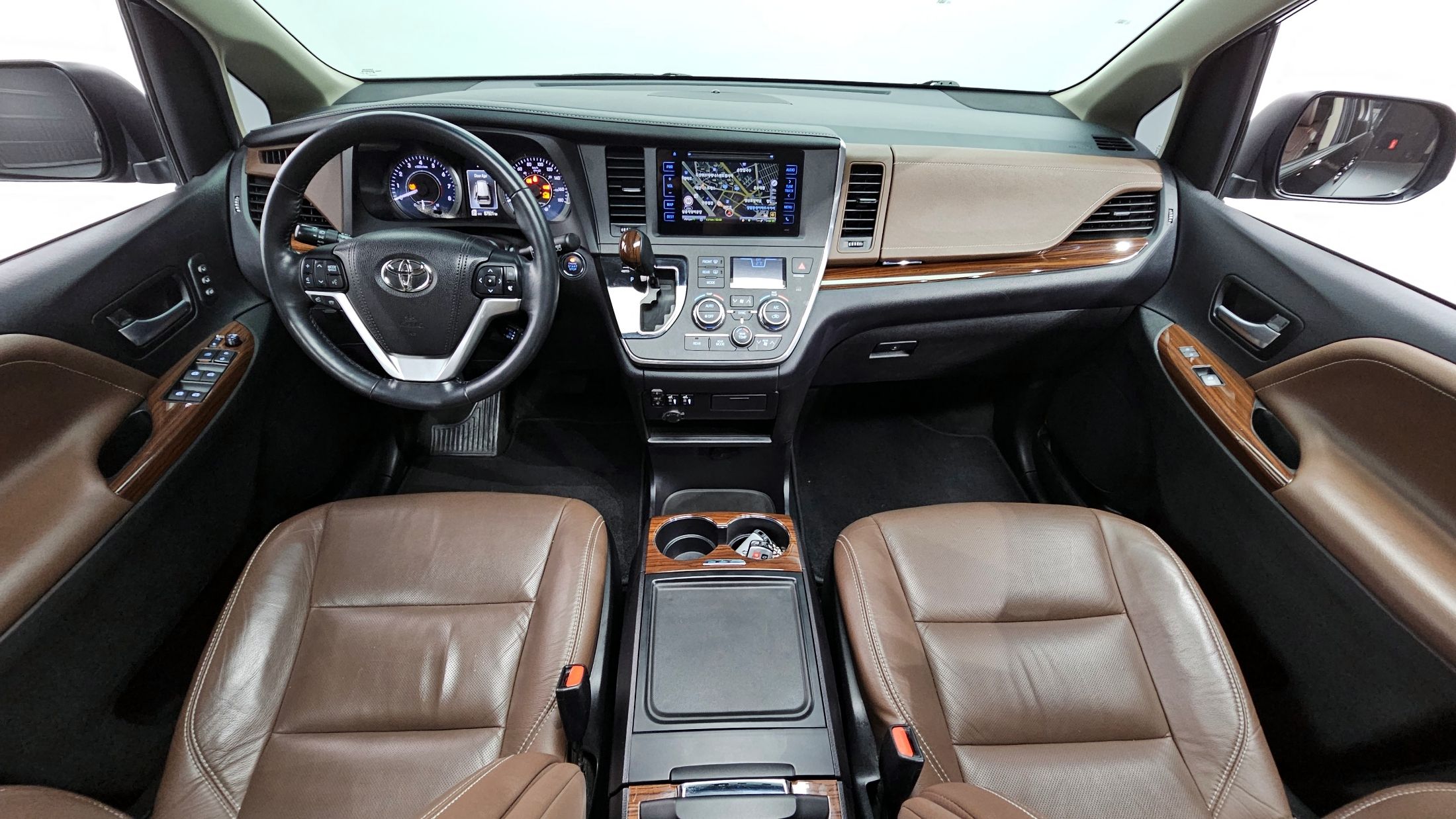 TOYOTA SIENNA 2017
