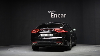 KIA STINGER 2019