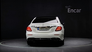 MERCEDES BENZ E-CLASS W213 2020