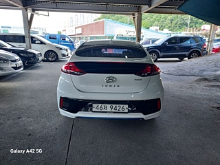 HYUNDAI IONIQ HYBRID 2017