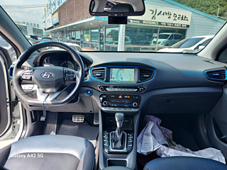 HYUNDAI IONIQ HYBRID 2017