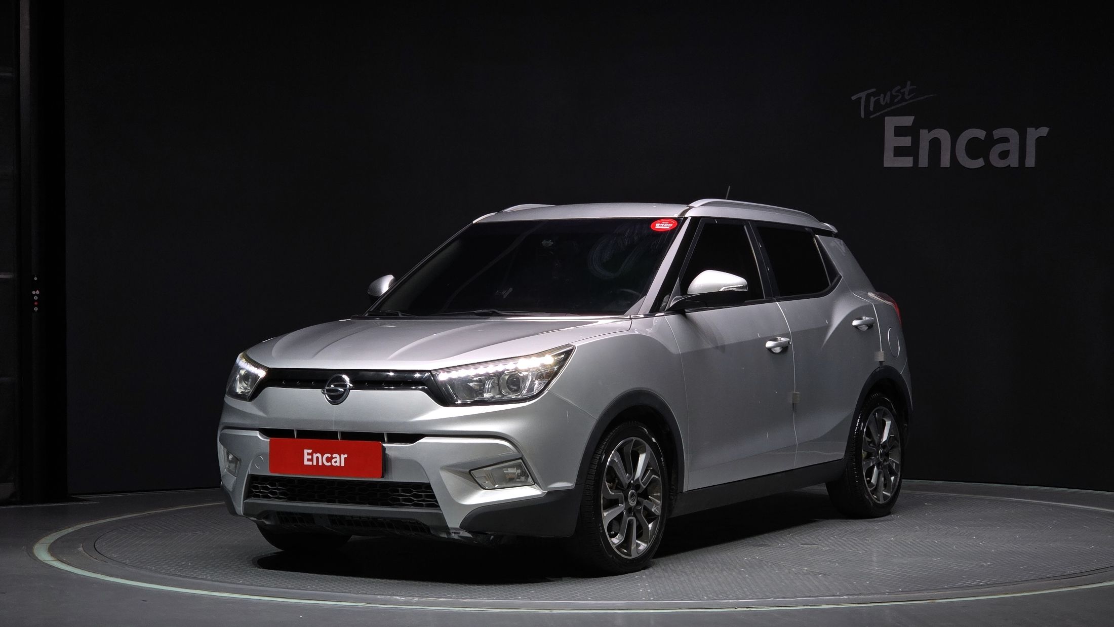SSANGYONG TIVOLI 2015