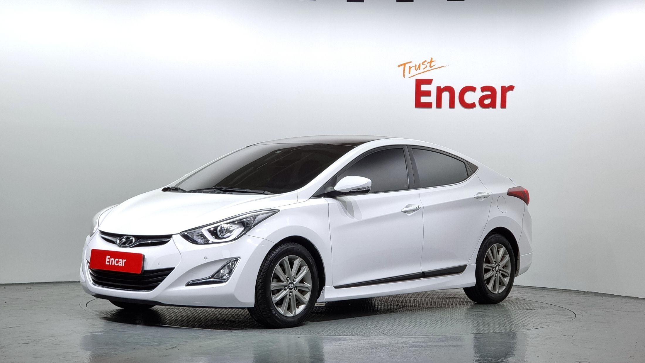 HYUNDAI AVANTE 2015