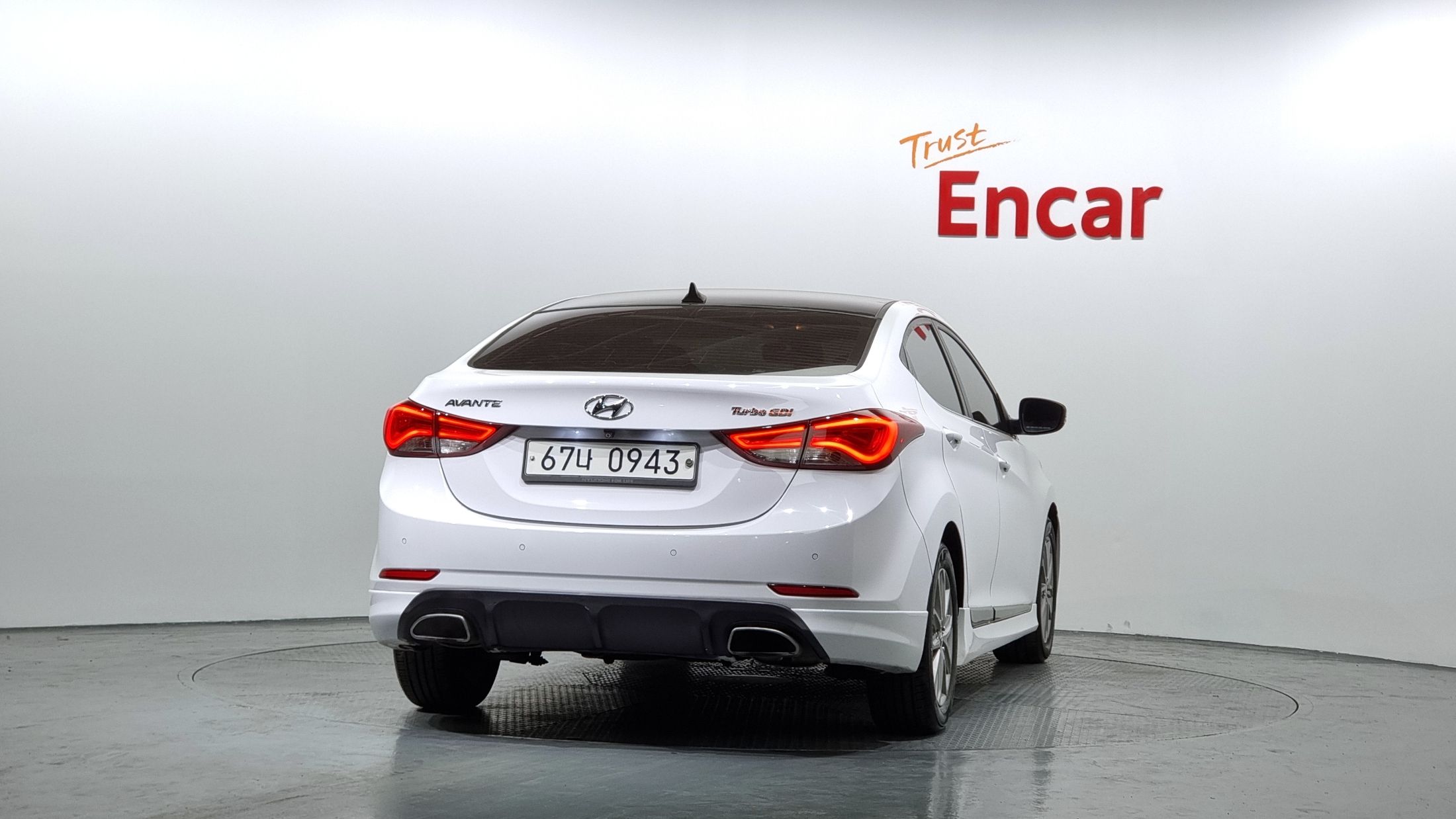 HYUNDAI AVANTE 2015
