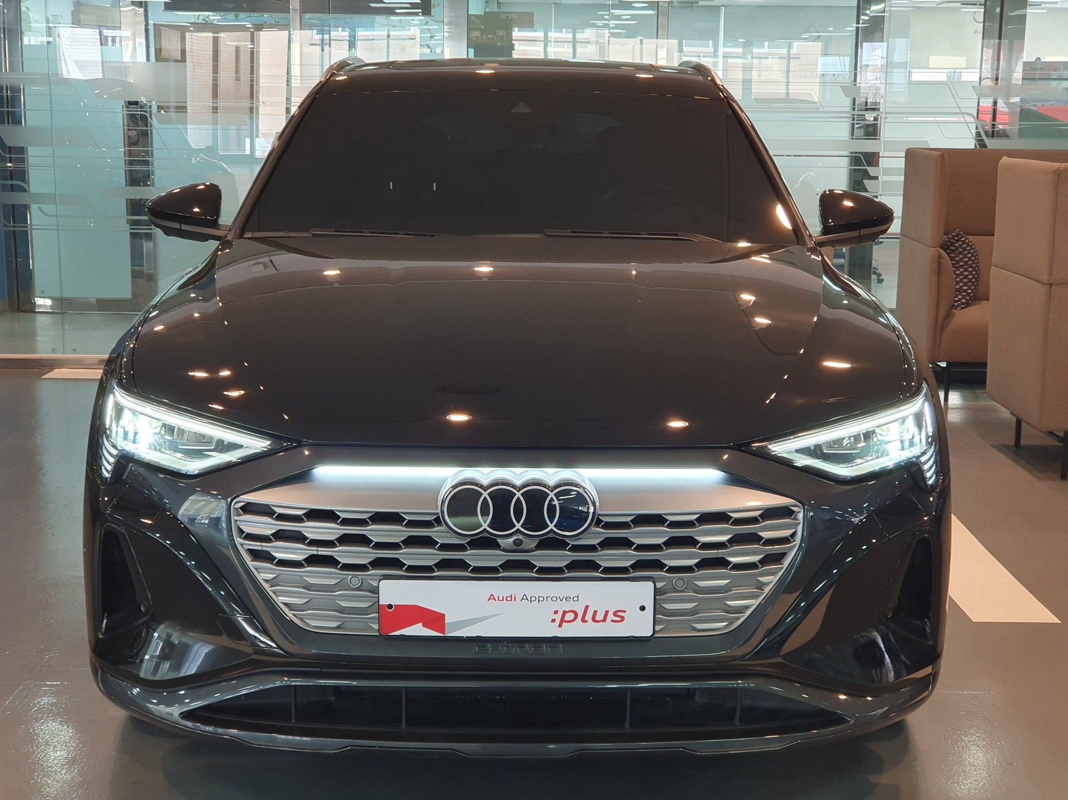 AUDI Q8 E-TRON GE 2024