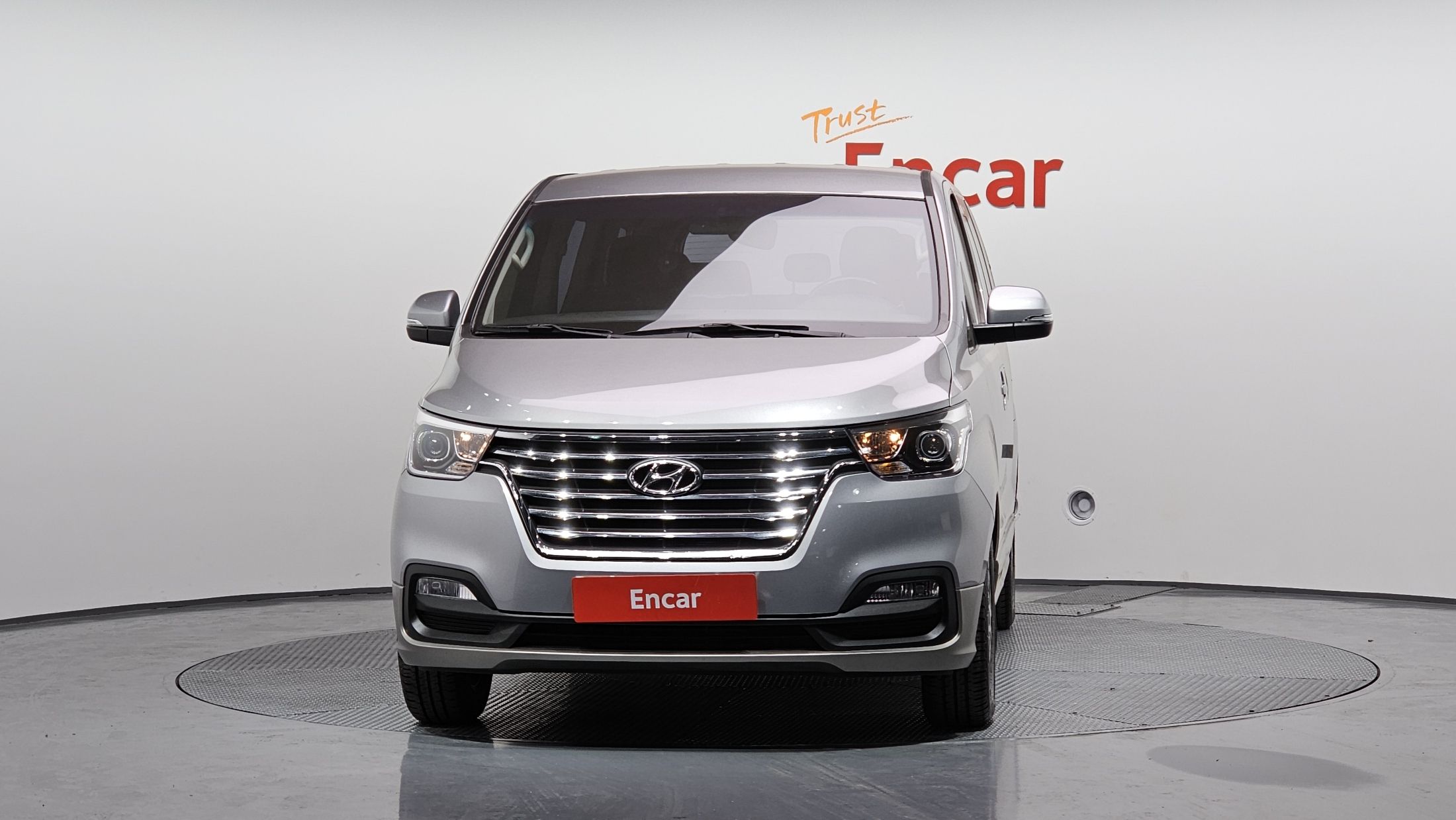 HYUNDAI STAREX GRAND