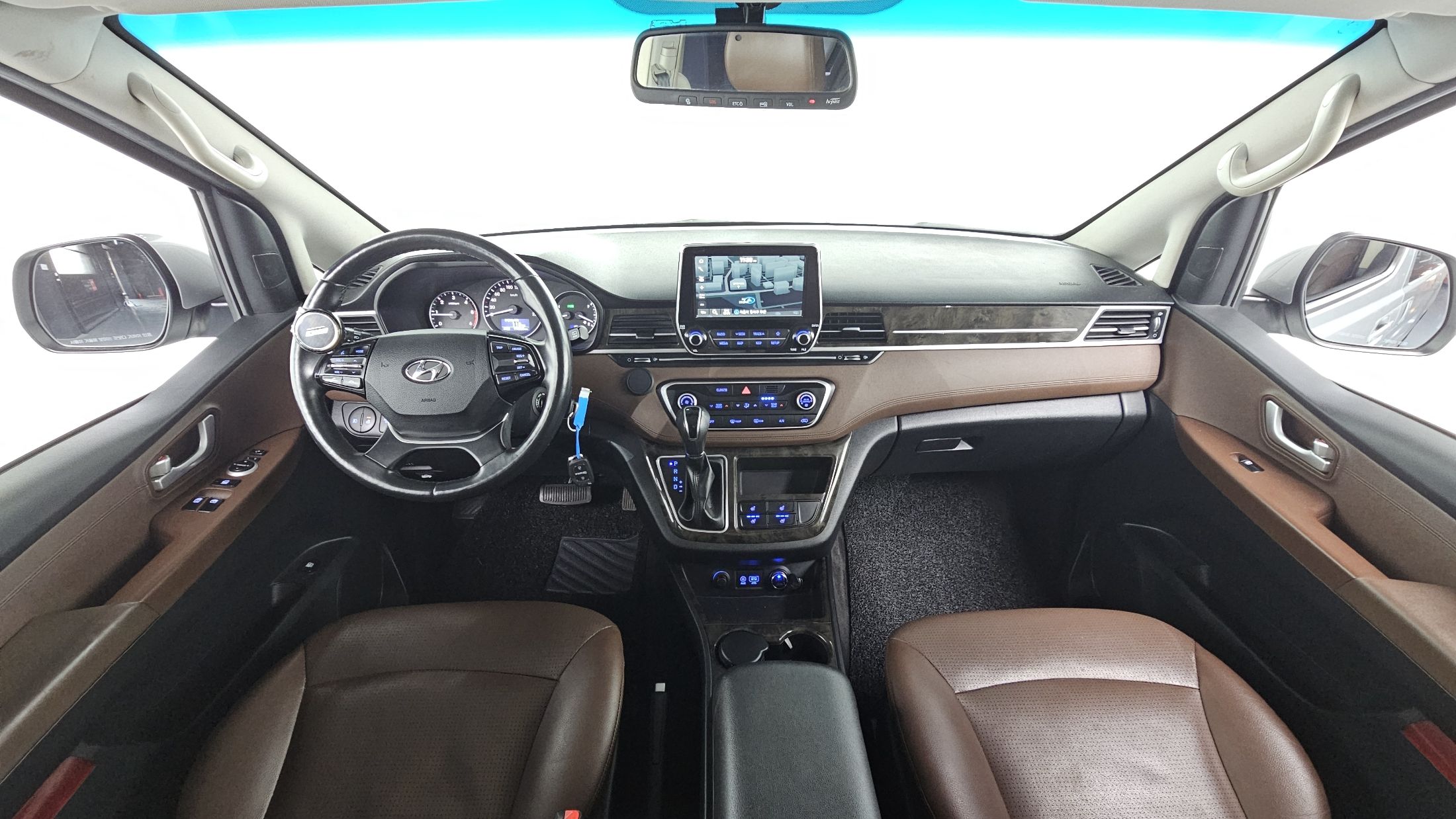 HYUNDAI STAREX GRAND