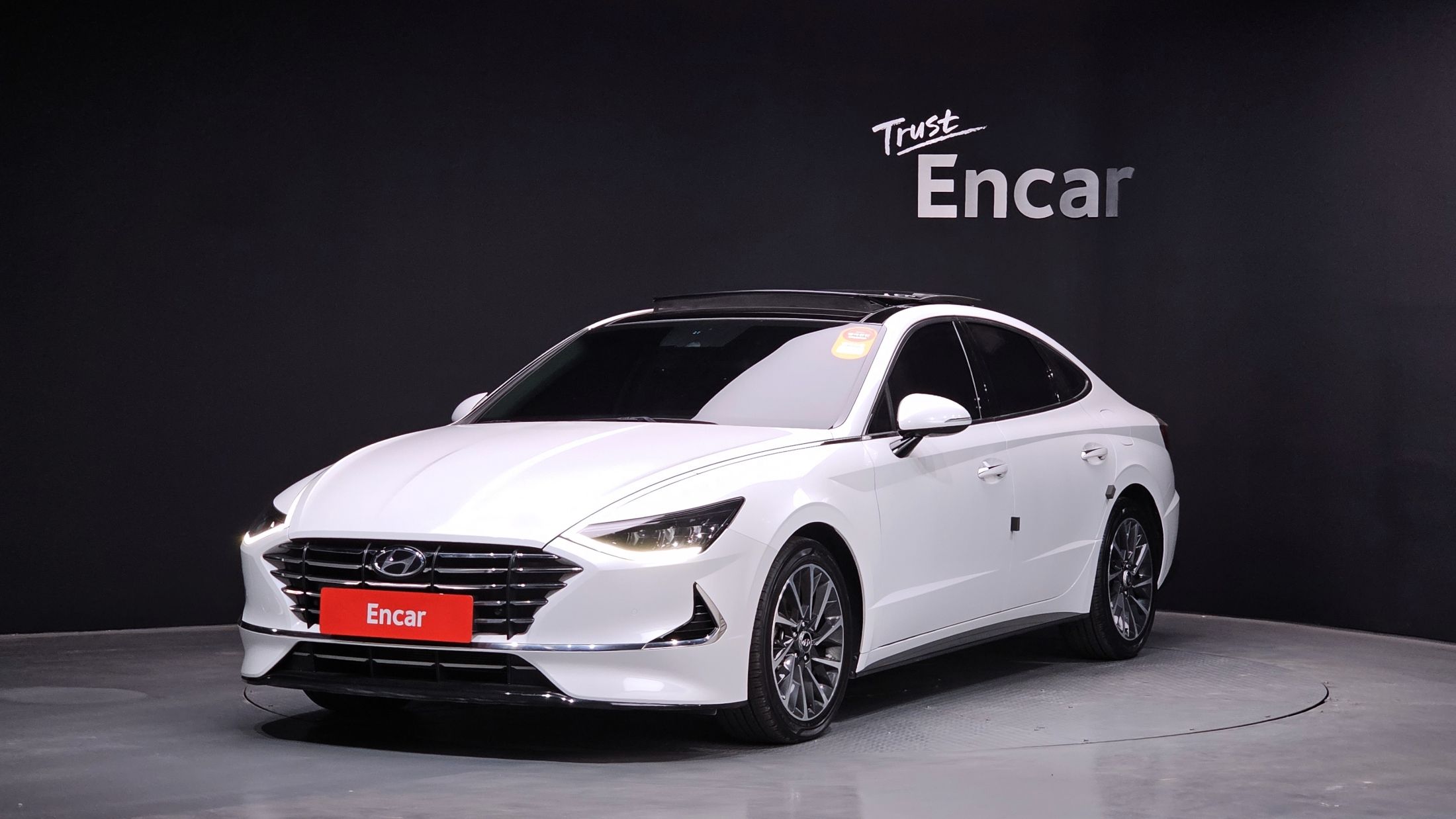 HYUNDAI SONATA DN8