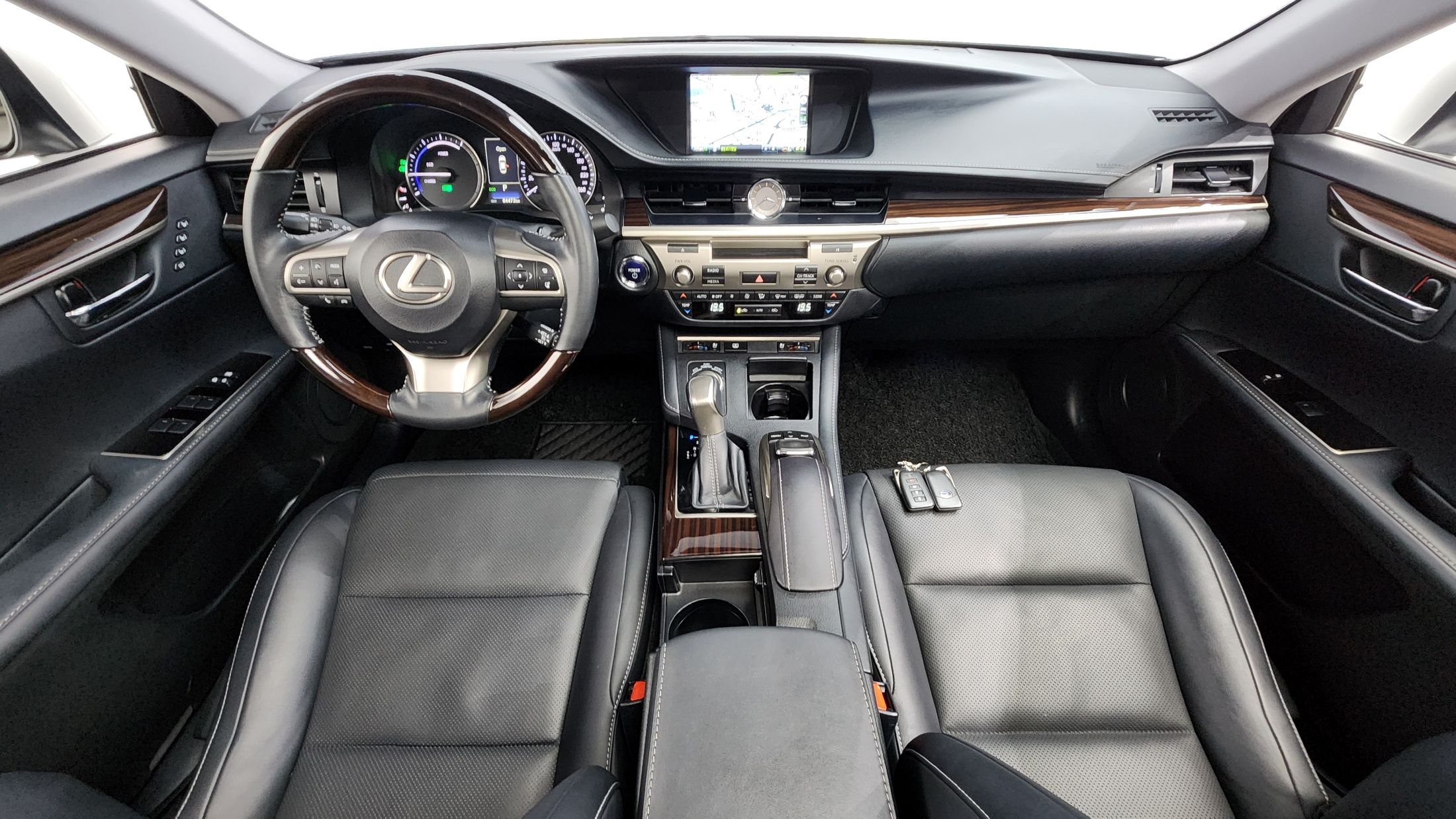 LEXUS ES300H 2015