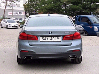 BMW 5-SERIES G30 2017