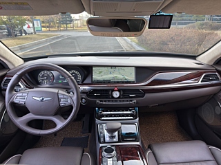 GENESIS EQ900 2017