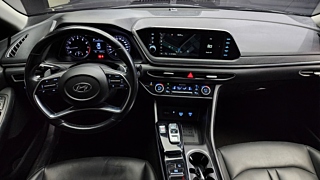 HYUNDAI SONATA DN8 2019