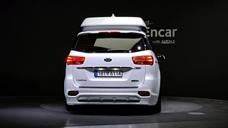 KIA CARNIVAL 2018