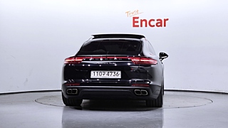 PORSCHE PANAMERA 971 2018
