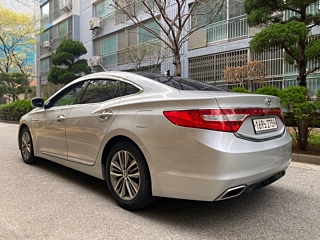 HYUNDAI GRANDEUR HG 2016
