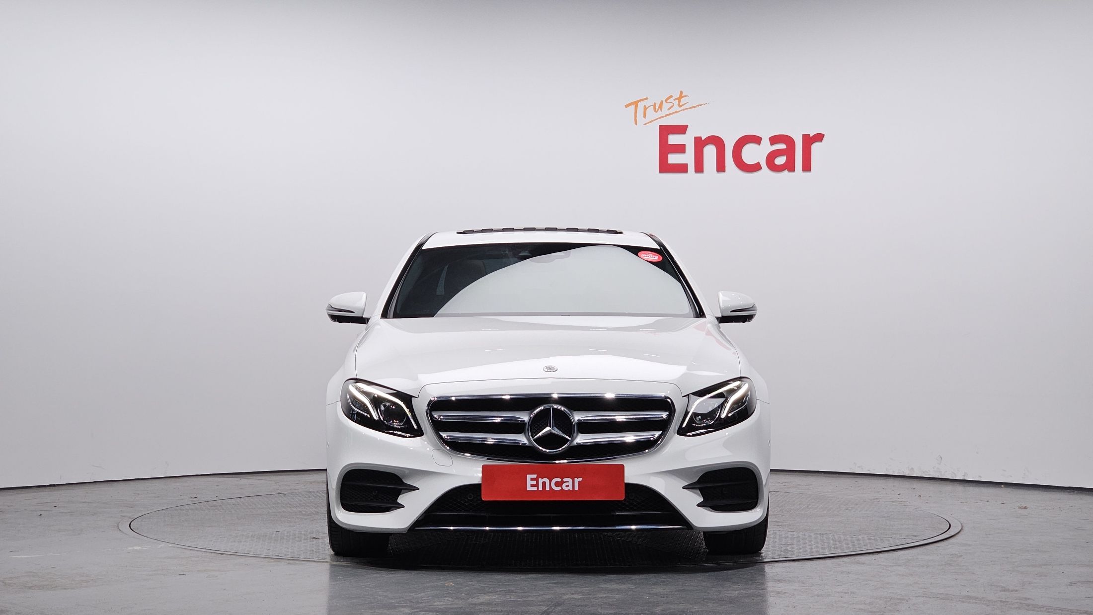 MERCEDES BENZ E-CLASS W213 2018