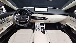GENESIS GV70 2023