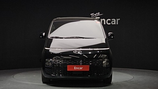 HYUNDAI STARIA 2023