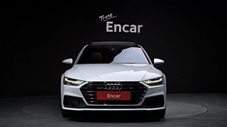 AUDI A7 4K 2023