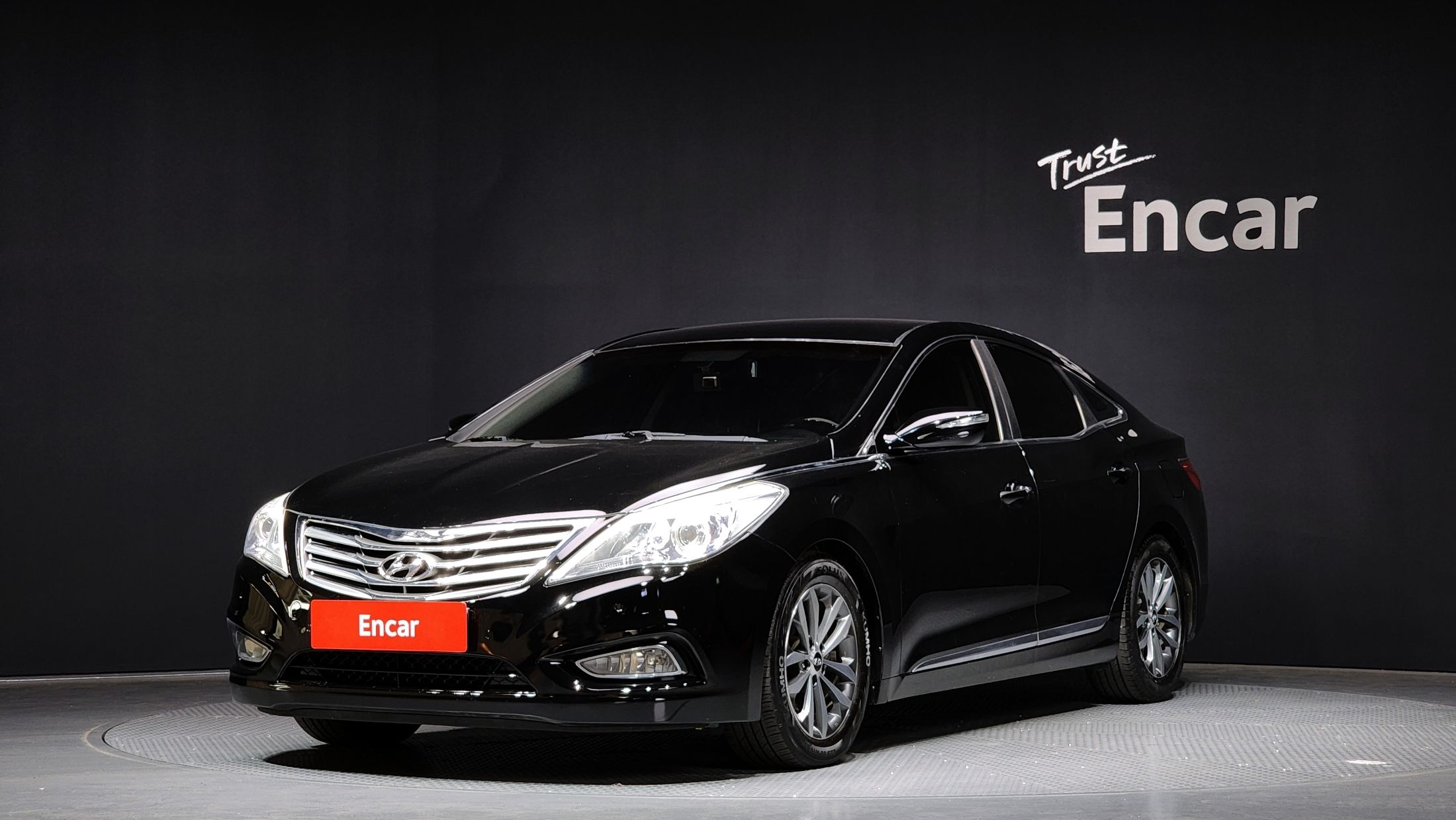 HYUNDAI GRANDEUR HG 2012
