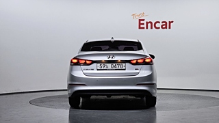 HYUNDAI AVANTE AD 2016