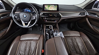 BMW 5-SERIES G30 2019