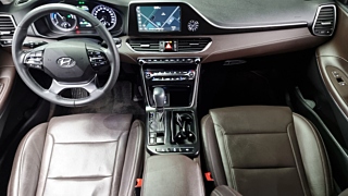 HYUNDAI GRANDEUR IG HYBRID 2019