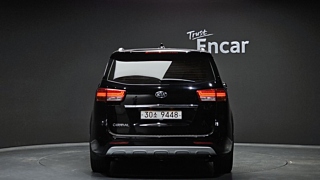 KIA CARNIVAL 2018