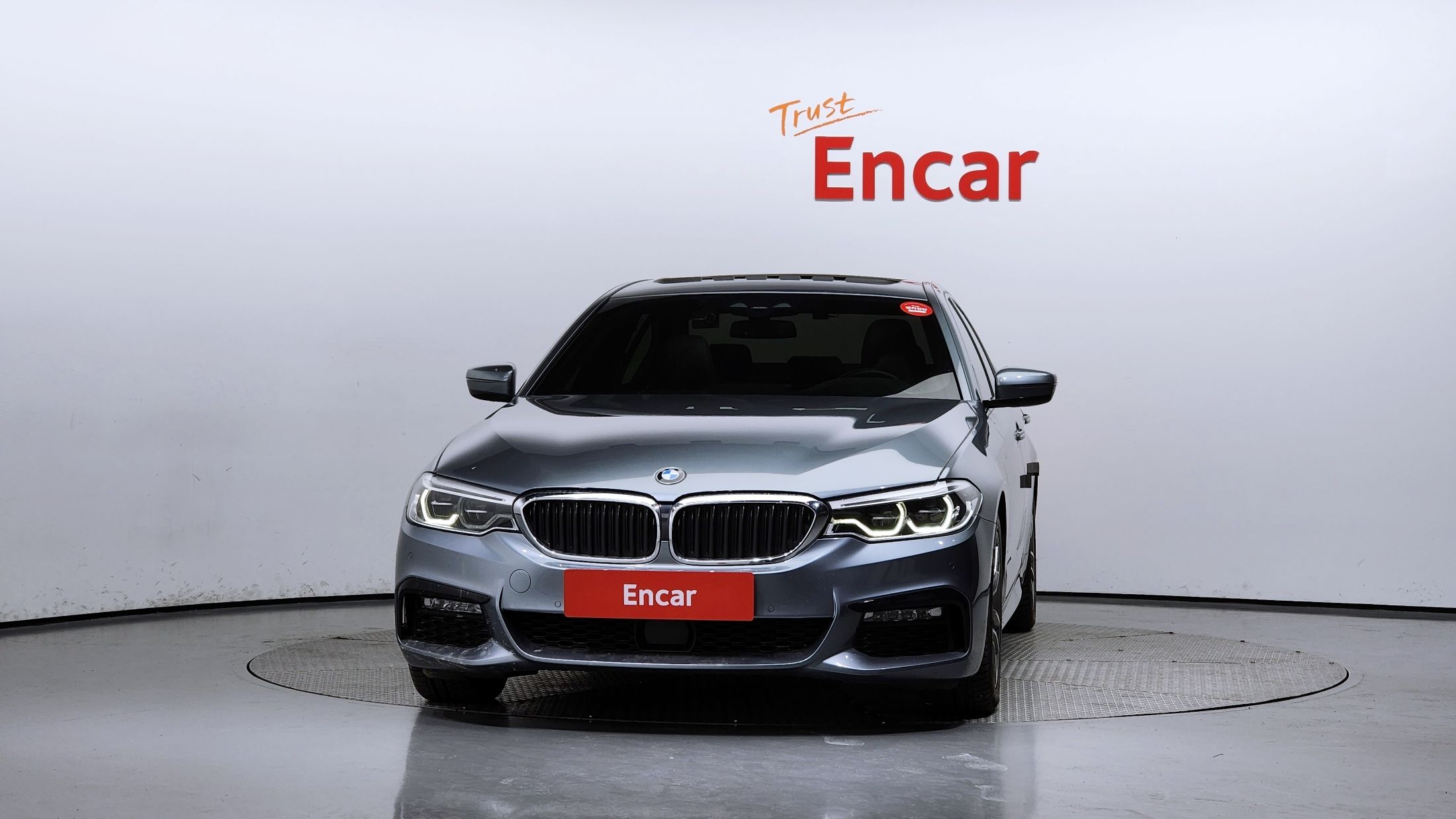 BMW 5-SERIES G30 2017