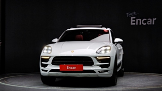 PORSCHE MACAN 2018