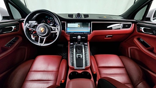 PORSCHE MACAN 2018
