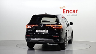 SAMSUNG QM6 2019