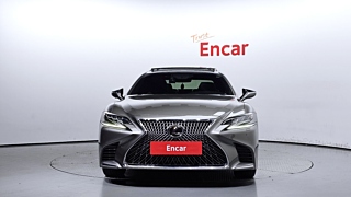 LEXUS LS500 2019