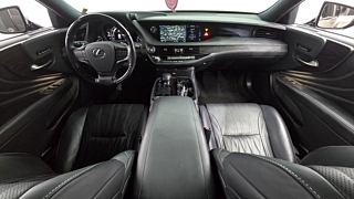 LEXUS LS500 2019