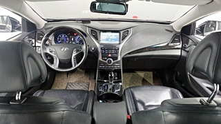 HYUNDAI GRANDEUR HG 2016