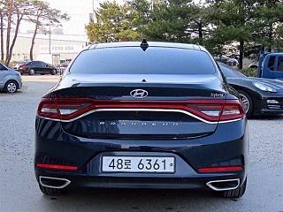 HYUNDAI GRANDEUR IG HYBRID 2017