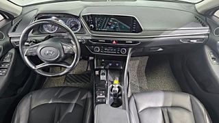HYUNDAI SONATA DN8 2021