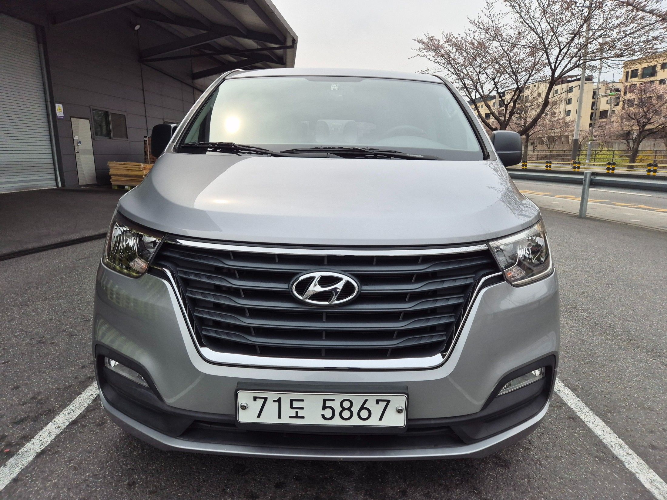 HYUNDAI STAREX GRAND 2019