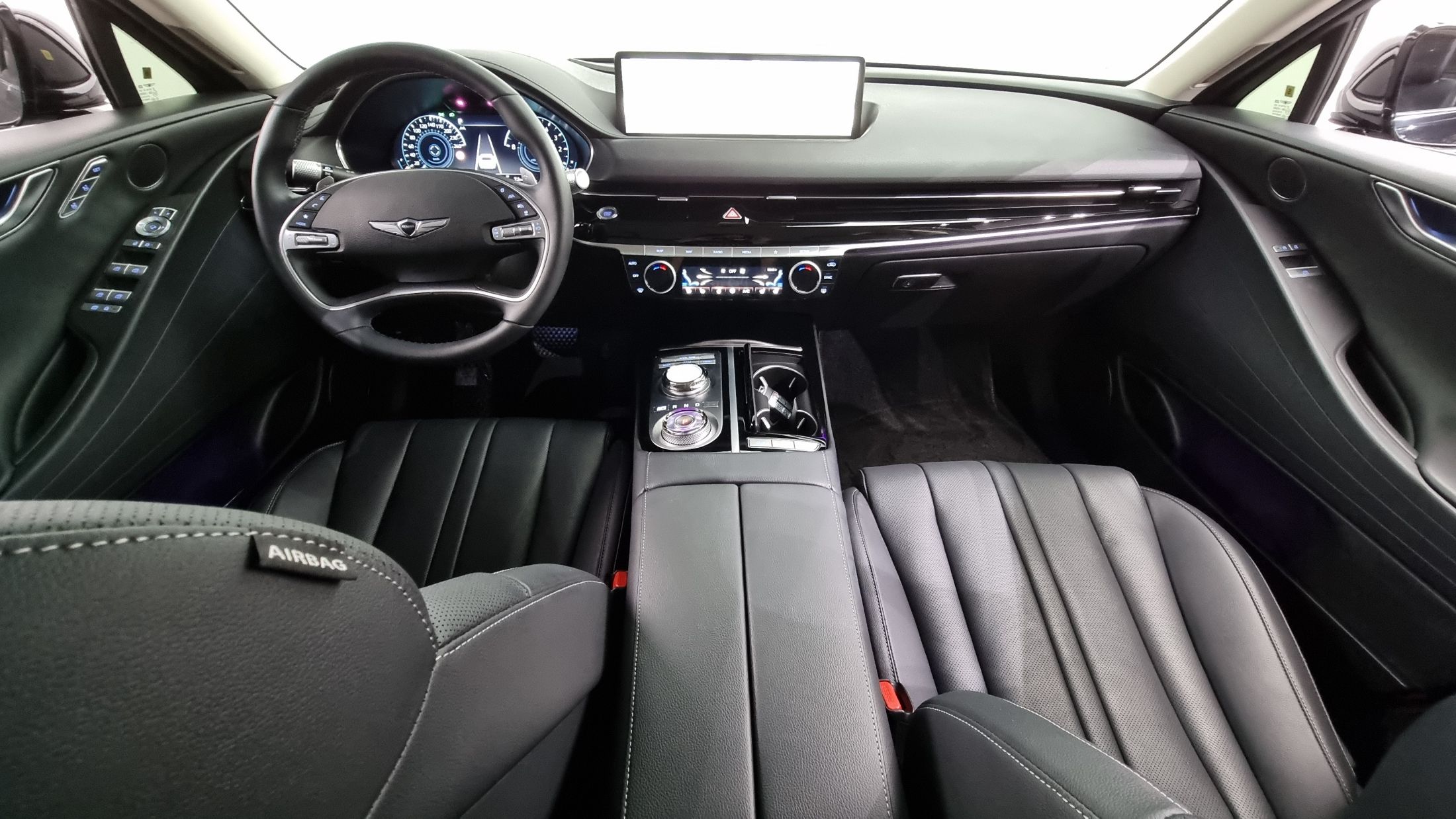 GENESIS G80 RG3 2023
